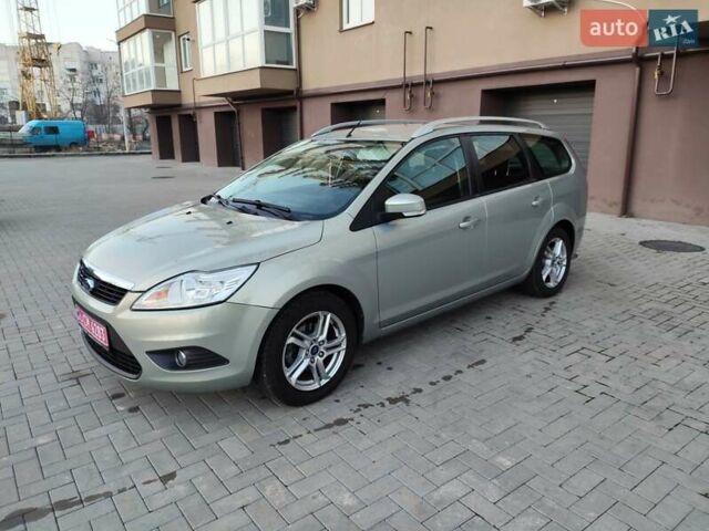 Серый Форд Фокус, объемом двигателя 1.6 л и пробегом 220 тыс. км за 5699 $, фото 1 на Automoto.ua