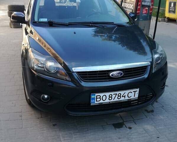 Серый Форд Фокус, объемом двигателя 1.56 л и пробегом 235 тыс. км за 5500 $, фото 1 на Automoto.ua