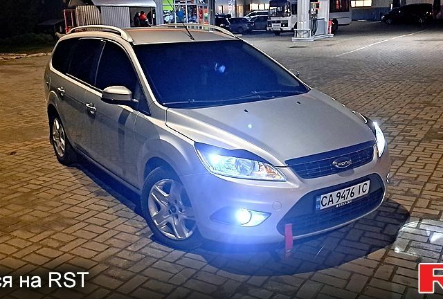 Сірий Форд Фокус, об'ємом двигуна 1.6 л та пробігом 246 тис. км за 6050 $, фото 1 на Automoto.ua