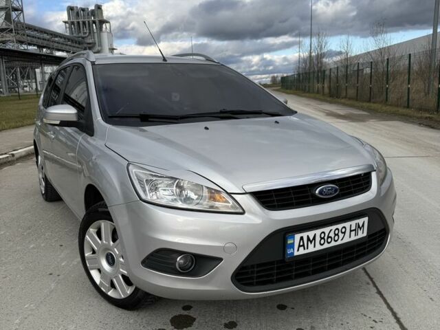 Серый Форд Фокус, объемом двигателя 1.6 л и пробегом 241 тыс. км за 6300 $, фото 1 на Automoto.ua