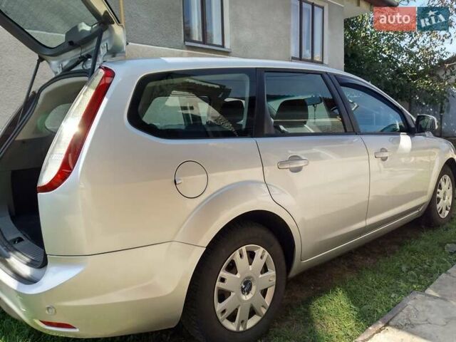 Серый Форд Фокус, объемом двигателя 1.56 л и пробегом 187 тыс. км за 6100 $, фото 1 на Automoto.ua