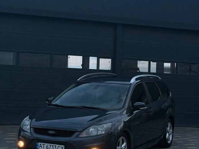 Сірий Форд Фокус, об'ємом двигуна 1.56 л та пробігом 302 тис. км за 4300 $, фото 1 на Automoto.ua