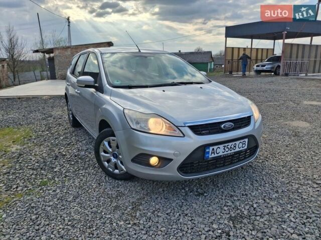 Серый Форд Фокус, объемом двигателя 1.56 л и пробегом 333 тыс. км за 4500 $, фото 1 на Automoto.ua