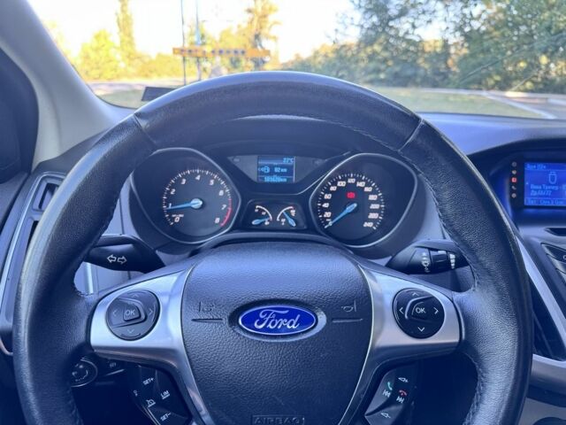 Серый Форд Фокус, объемом двигателя 1.6 л и пробегом 181 тыс. км за 7799 $, фото 1 на Automoto.ua