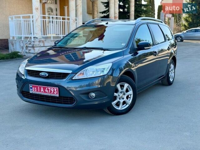Серый Форд Фокус, объемом двигателя 1.6 л и пробегом 235 тыс. км за 6599 $, фото 1 на Automoto.ua