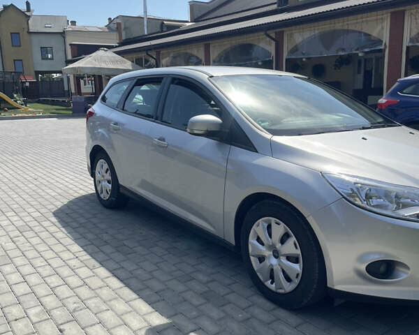 Серый Форд Фокус, объемом двигателя 1.56 л и пробегом 233 тыс. км за 7900 $, фото 1 на Automoto.ua