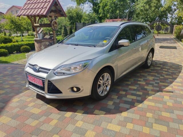 Серый Форд Фокус, объемом двигателя 1.6 л и пробегом 170 тыс. км за 7850 $, фото 1 на Automoto.ua