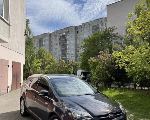 Сірий Форд Фокус, об'ємом двигуна 1.6 л та пробігом 192 тис. км за 7000 $, фото 1 на Automoto.ua