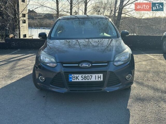 Серый Форд Фокус, объемом двигателя 2 л и пробегом 242 тыс. км за 6200 $, фото 1 на Automoto.ua