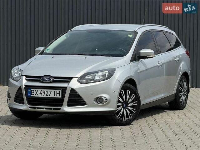 Сірий Форд Фокус, об'ємом двигуна 1 л та пробігом 274 тис. км за 5700 $, фото 1 на Automoto.ua