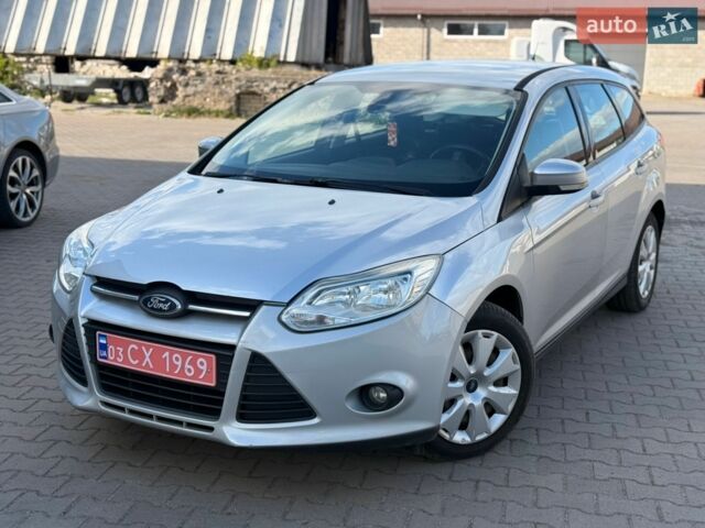 Сірий Форд Фокус, об'ємом двигуна 1.6 л та пробігом 237 тис. км за 6000 $, фото 1 на Automoto.ua