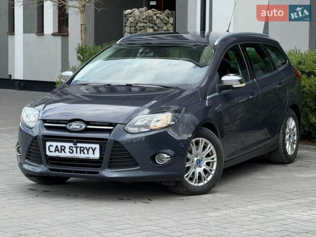 Сірий Форд Фокус, об'ємом двигуна 1.6 л та пробігом 236 тис. км за 7600 $, фото 1 на Automoto.ua