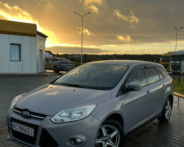 Серый Форд Фокус, объемом двигателя 1.6 л и пробегом 318 тыс. км за 6300 $, фото 1 на Automoto.ua