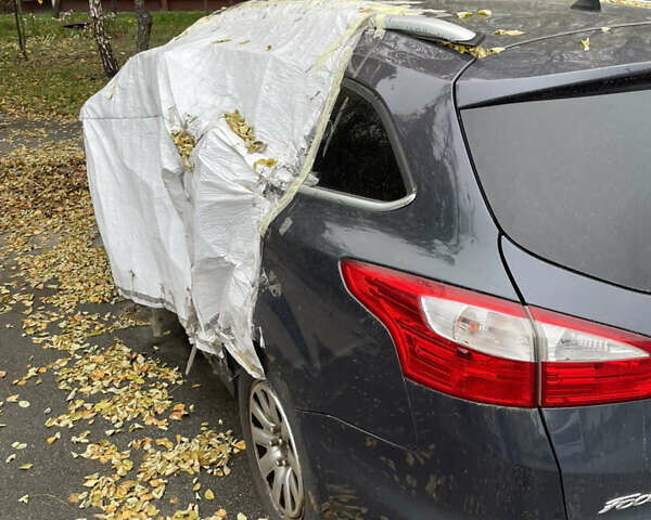 Сірий Форд Фокус, об'ємом двигуна 1.6 л та пробігом 190 тис. км за 3500 $, фото 1 на Automoto.ua