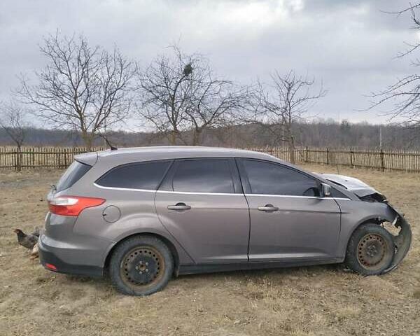 Серый Форд Фокус, объемом двигателя 1.6 л и пробегом 250 тыс. км за 2200 $, фото 1 на Automoto.ua