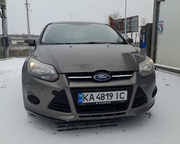Сірий Форд Фокус, об'ємом двигуна 1.56 л та пробігом 302 тис. км за 7000 $, фото 1 на Automoto.ua
