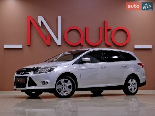 Серый Форд Фокус, объемом двигателя 1.6 л и пробегом 215 тыс. км за 5900 $, фото 1 на Automoto.ua
