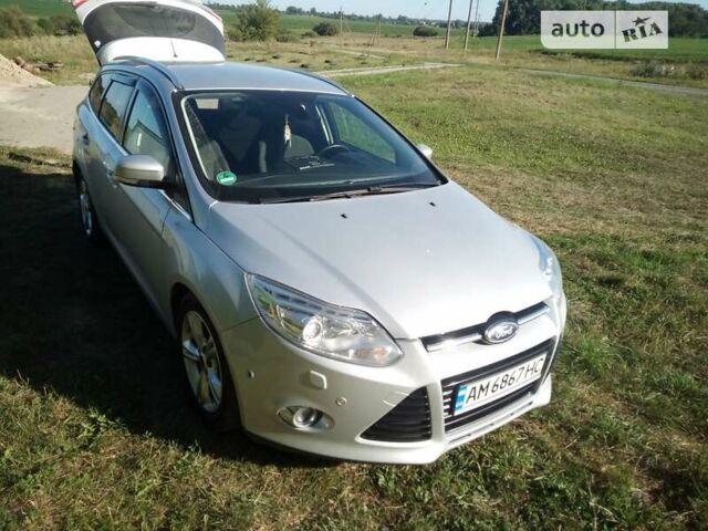Сірий Форд Фокус, об'ємом двигуна 2 л та пробігом 239 тис. км за 8200 $, фото 1 на Automoto.ua