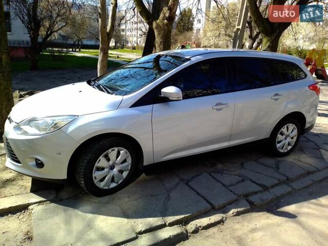 Серый Форд Фокус, объемом двигателя 1.56 л и пробегом 273 тыс. км за 7650 $, фото 1 на Automoto.ua