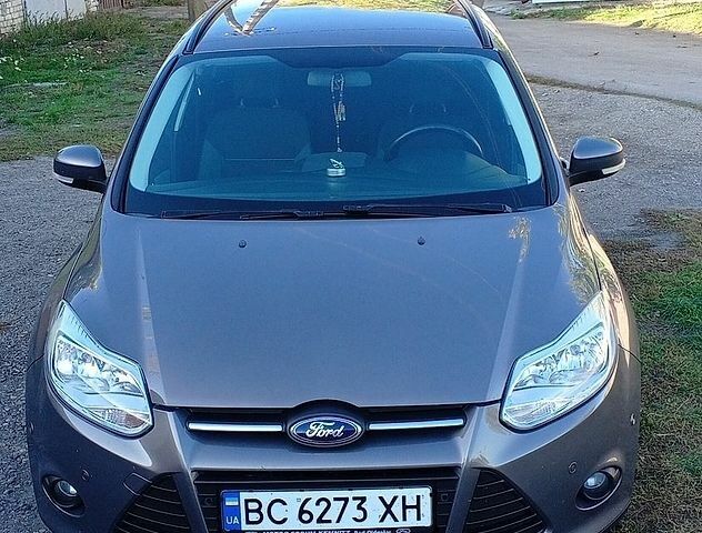 Сірий Форд Фокус, об'ємом двигуна 1.56 л та пробігом 245 тис. км за 6700 $, фото 1 на Automoto.ua