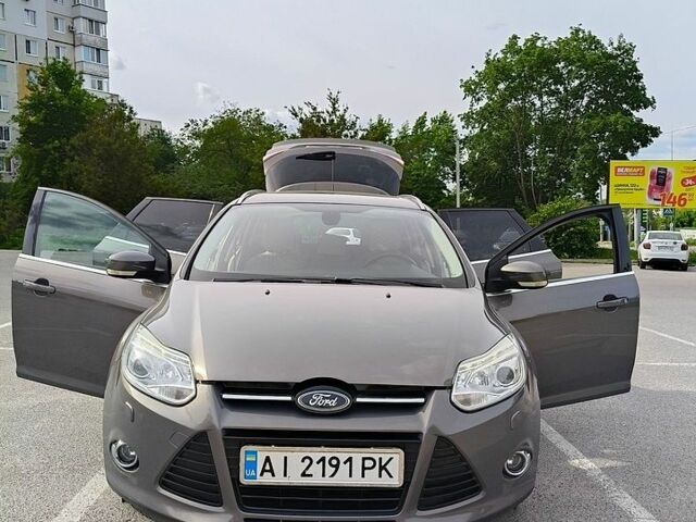 Серый Форд Фокус, объемом двигателя 2 л и пробегом 242 тыс. км за 7700 $, фото 1 на Automoto.ua
