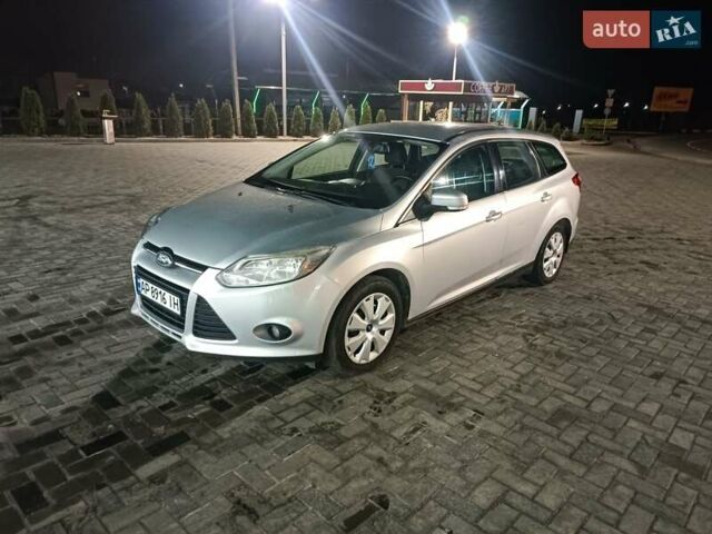 Серый Форд Фокус, объемом двигателя 1.6 л и пробегом 330 тыс. км за 8000 $, фото 1 на Automoto.ua