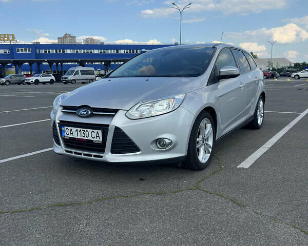 Форд Фокус 2013 в Киеве на Automoto.ua Серый Форд Фокус, объемом двигателя 1.56 л и пробегом 238 тыс. км за 8000 $, фото 1 на Automoto.ua