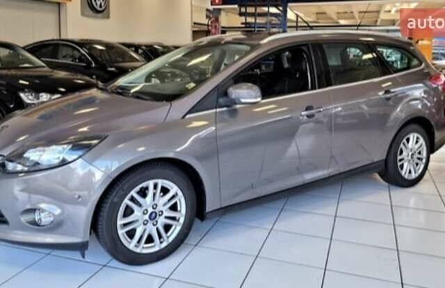 Серый Форд Фокус, объемом двигателя 1.56 л и пробегом 163 тыс. км за 10850 $, фото 1 на Automoto.ua