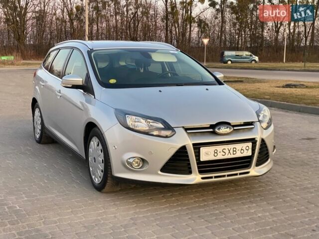 Серый Форд Фокус, объемом двигателя 1.6 л и пробегом 237 тыс. км за 7300 $, фото 1 на Automoto.ua