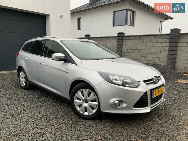 Серый Форд Фокус, объемом двигателя 1.6 л и пробегом 215 тыс. км за 8200 $, фото 1 на Automoto.ua