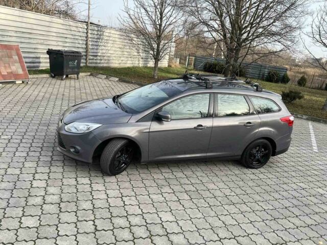 Сірий Форд Фокус, об'ємом двигуна 1 л та пробігом 213 тис. км за 6600 $, фото 1 на Automoto.ua