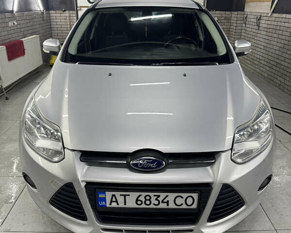 Серый Форд Фокус, объемом двигателя 1.6 л и пробегом 280 тыс. км за 7500 $, фото 1 на Automoto.ua