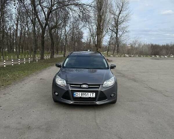 Сірий Форд Фокус, об'ємом двигуна 1 л та пробігом 214 тис. км за 6600 $, фото 1 на Automoto.ua