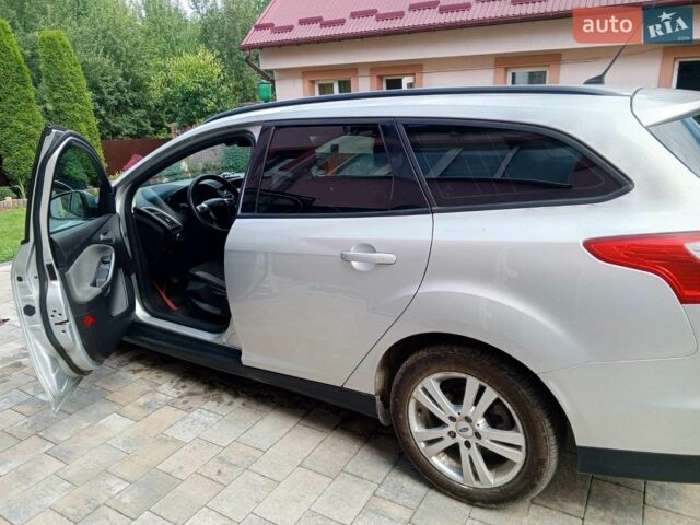 Сірий Форд Фокус, об'ємом двигуна 1.6 л та пробігом 260 тис. км за 8200 $, фото 1 на Automoto.ua
