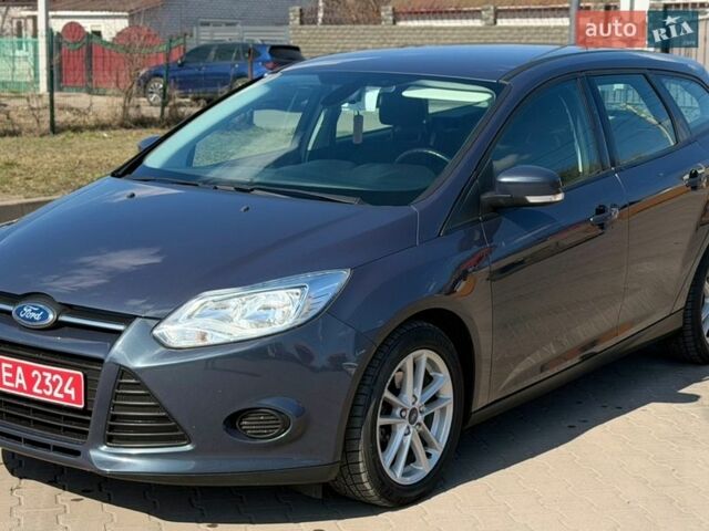Серый Форд Фокус, объемом двигателя 1.6 л и пробегом 228 тыс. км за 7999 $, фото 1 на Automoto.ua
