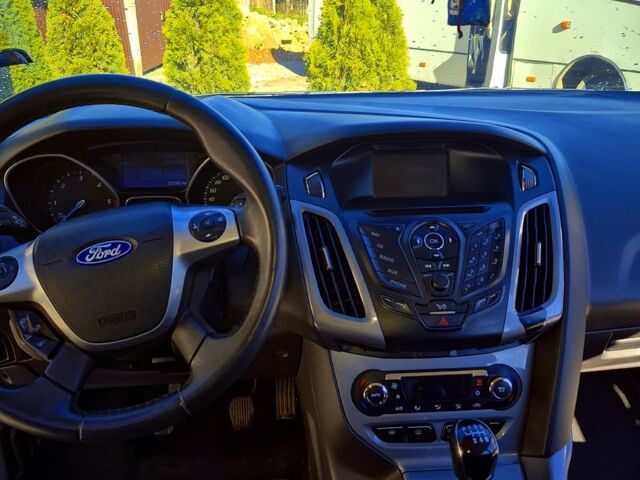 Сірий Форд Фокус, об'ємом двигуна 1.6 л та пробігом 233 тис. км за 7999 $, фото 1 на Automoto.ua