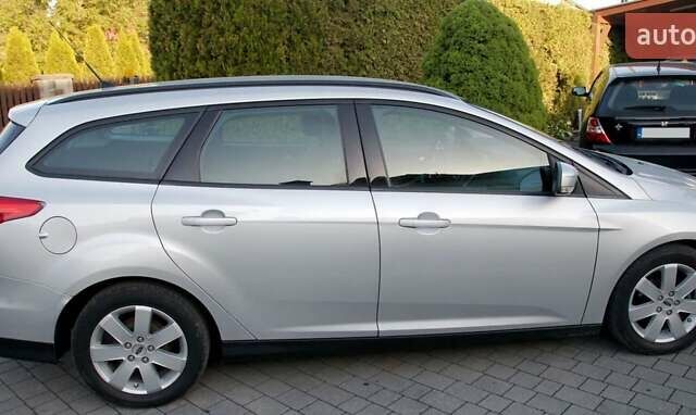 Серый Форд Фокус, объемом двигателя 1.6 л и пробегом 217 тыс. км за 7500 $, фото 1 на Automoto.ua