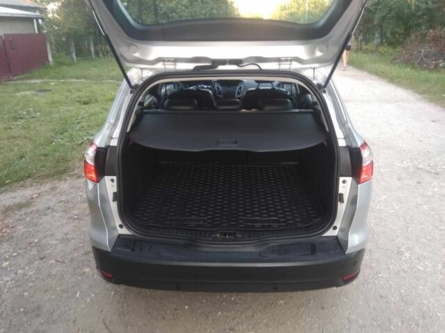 Серый Форд Фокус, объемом двигателя 1.6 л и пробегом 272 тыс. км за 7600 $, фото 1 на Automoto.ua