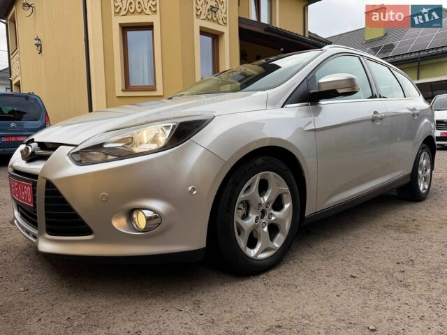 Сірий Форд Фокус, об'ємом двигуна 1.6 л та пробігом 246 тис. км за 7950 $, фото 1 на Automoto.ua