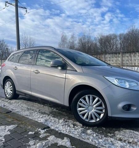 Серый Форд Фокус, объемом двигателя 1.6 л и пробегом 295 тыс. км за 6150 $, фото 1 на Automoto.ua