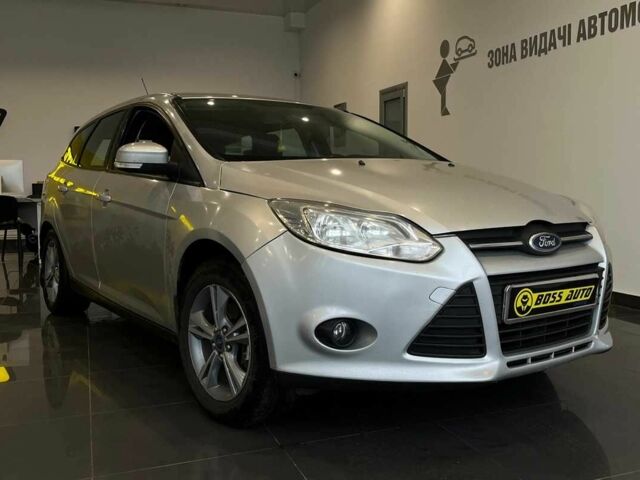 Форд Фокус 2014 у Львові на Automoto.ua Сірий Форд Фокус, об'ємом двигуна 1.6 л та пробігом 263 тис. км за 7600 $, фото 1 на Automoto.ua