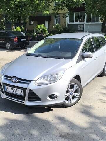 Серый Форд Фокус, объемом двигателя 1.56 л и пробегом 230 тыс. км за 8500 $, фото 1 на Automoto.ua