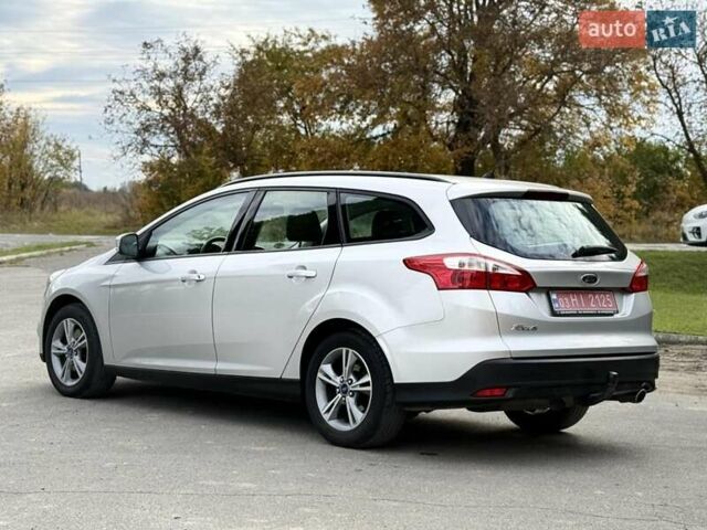 Сірий Форд Фокус, об'ємом двигуна 2 л та пробігом 265 тис. км за 8650 $, фото 1 на Automoto.ua