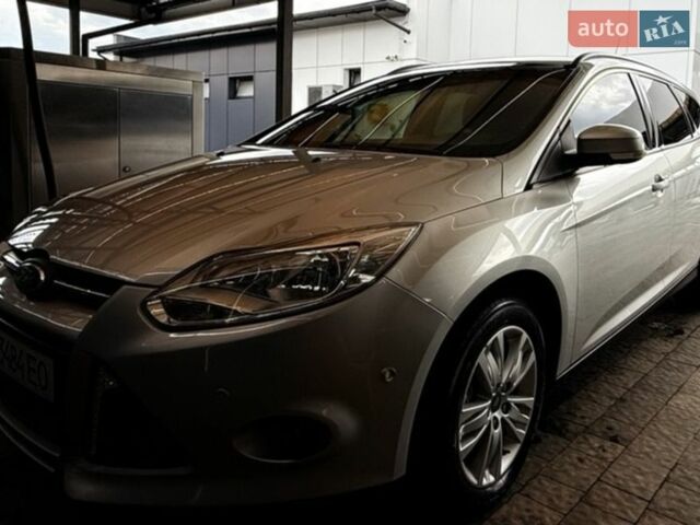 Серый Форд Фокус, объемом двигателя 1.56 л и пробегом 153 тыс. км за 9490 $, фото 1 на Automoto.ua