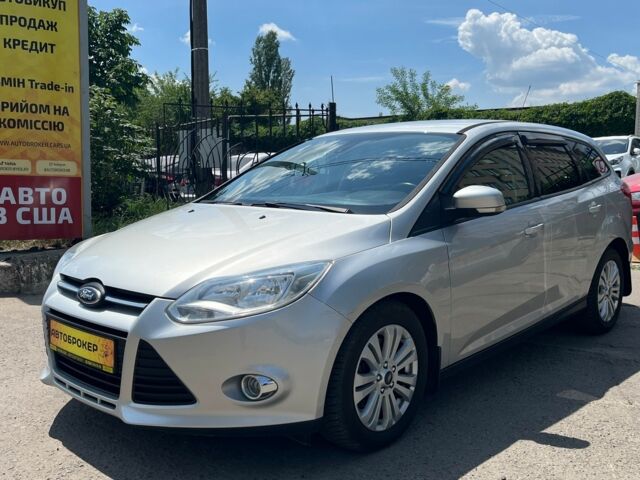 Сірий Форд Фокус, об'ємом двигуна 2 л та пробігом 240 тис. км за 8950 $, фото 1 на Automoto.ua