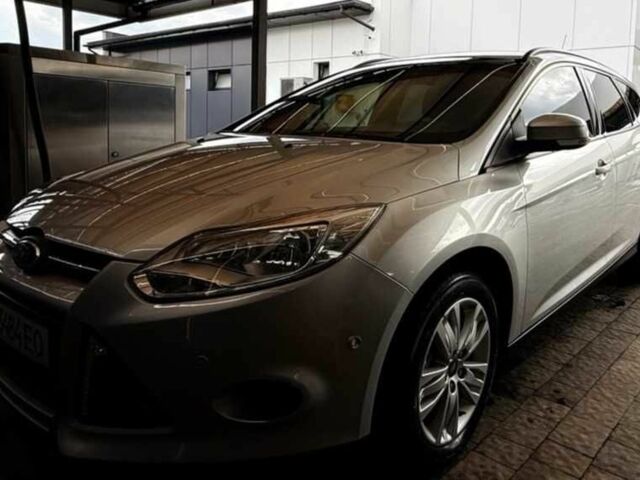 Сірий Форд Фокус, об'ємом двигуна 1.6 л та пробігом 153 тис. км за 9490 $, фото 1 на Automoto.ua