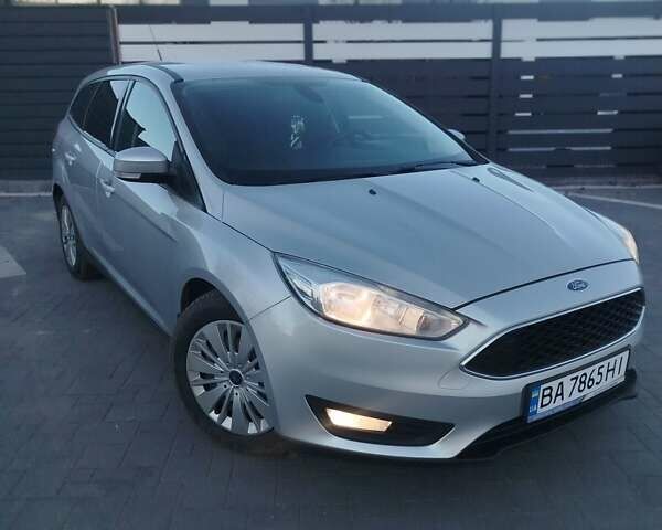 Сірий Форд Фокус, об'ємом двигуна 1.5 л та пробігом 251 тис. км за 8400 $, фото 1 на Automoto.ua