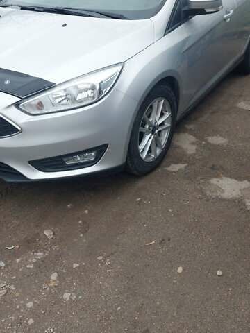 Серый Форд Фокус, объемом двигателя 1.5 л и пробегом 201 тыс. км за 8777 $, фото 1 на Automoto.ua