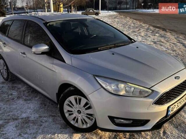 Сірий Форд Фокус, об'ємом двигуна 1.5 л та пробігом 229 тис. км за 8999 $, фото 1 на Automoto.ua