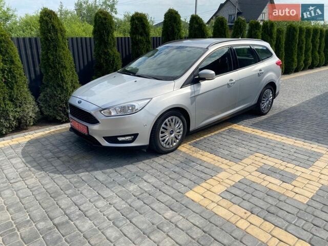 Сірий Форд Фокус, об'ємом двигуна 1.5 л та пробігом 279 тис. км за 7700 $, фото 1 на Automoto.ua